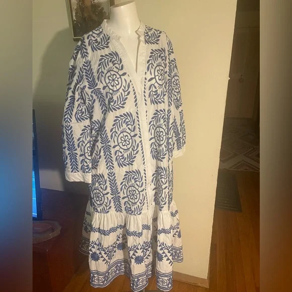 Zara White and Blue Floral Long Dress - Picture 1 of 4